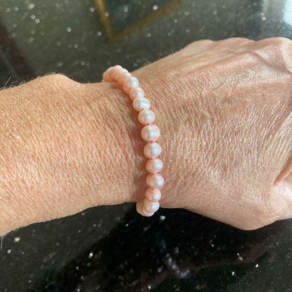 Freshwater pink pearl bracelet with sterling silver clasp 7”
